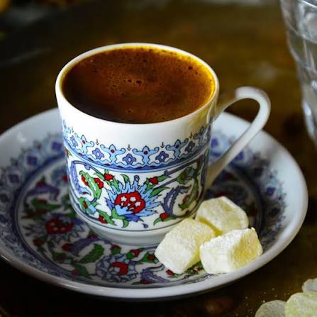 Damla Sakızlı Türk Kahvesi